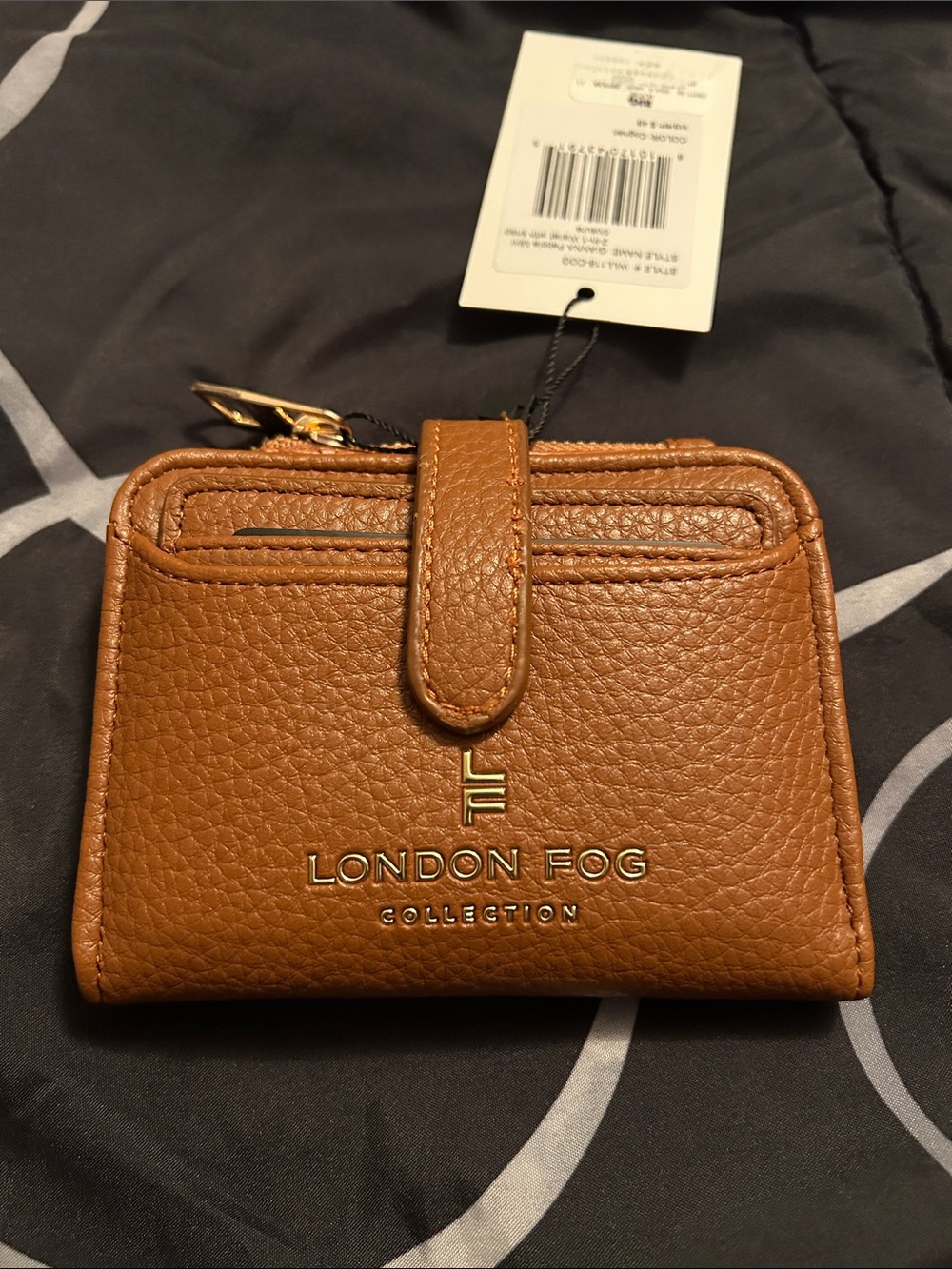 London Fog Tan Pebbled Leather Zip Card Wallet with Logo